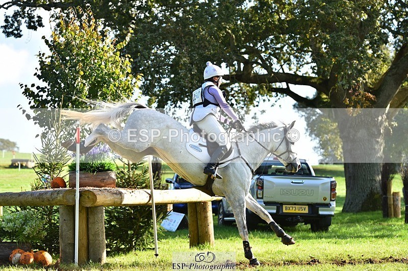 231022-112434-26046 - 250-COOLEY.COUTURE-Gemma.Stevens-XC