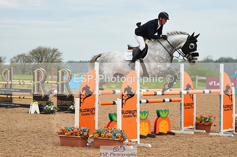 230504A-092426-00344 - Cls 8 Snr Foxhunter