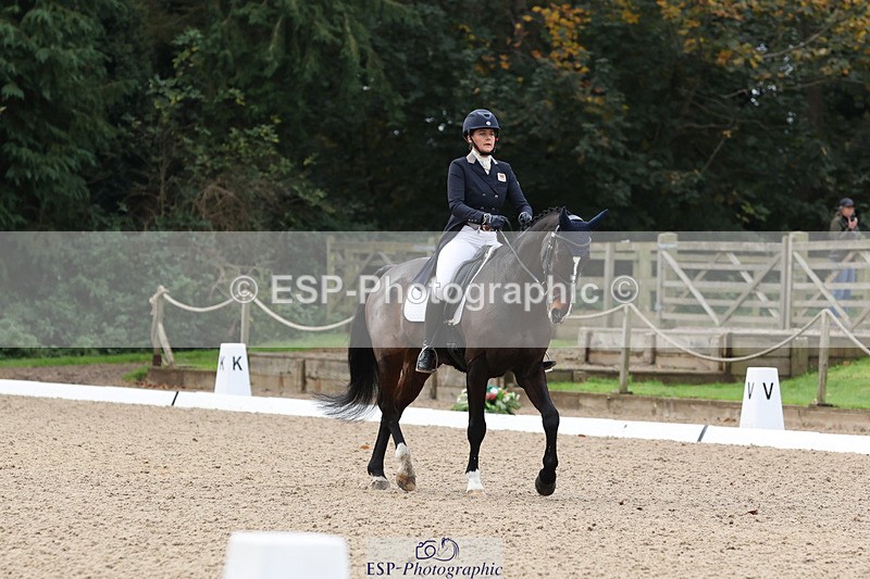 241024-094641-01157 - 130-Imogen.White-BE.TOUCHABLE