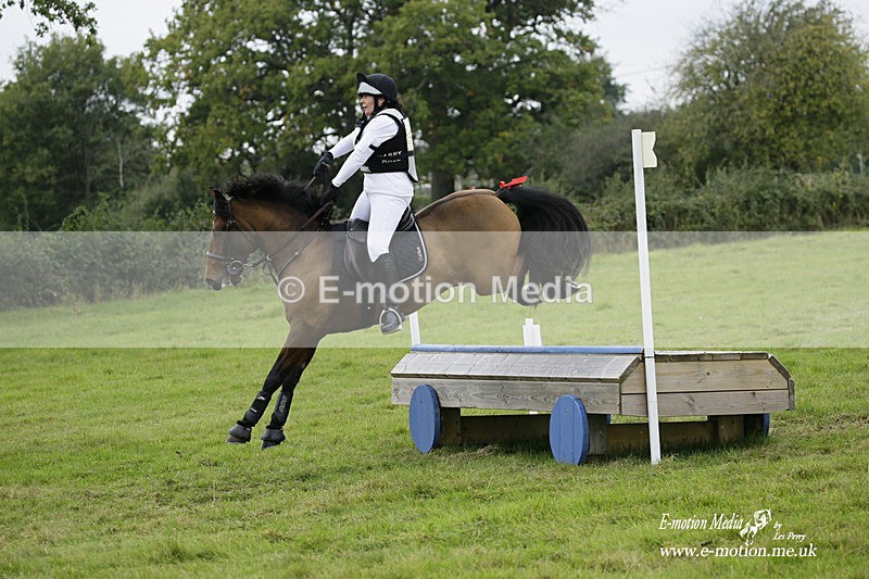  WWHT 171021 2211 - Novice Pairs (0.80m)  17/10/21