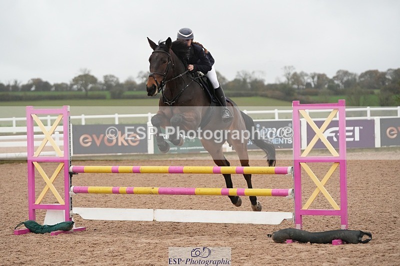 251109-085616-03115 - Cls 15 British Novice and 90cm Open