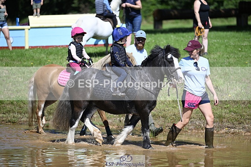 240728B-110807-01107 - Gemma's Group XC