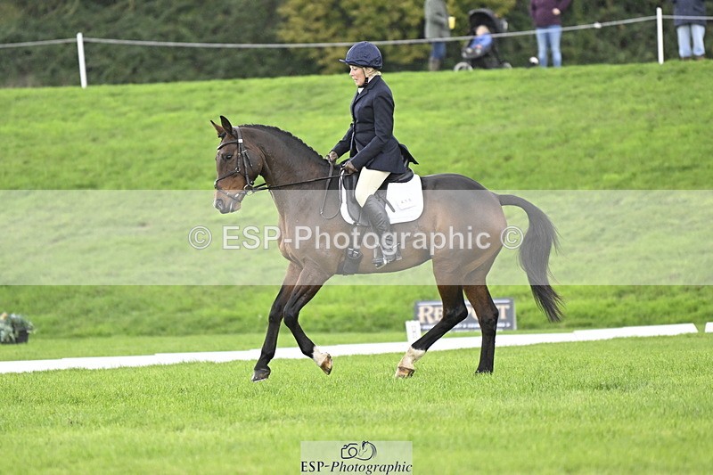 251023A-115935-03980 - F-418-Caroline.Davies