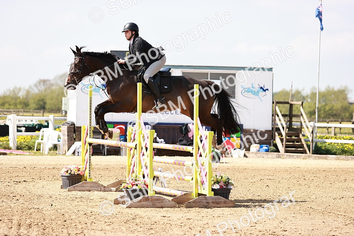 - Class 23 - Senior 1.05m