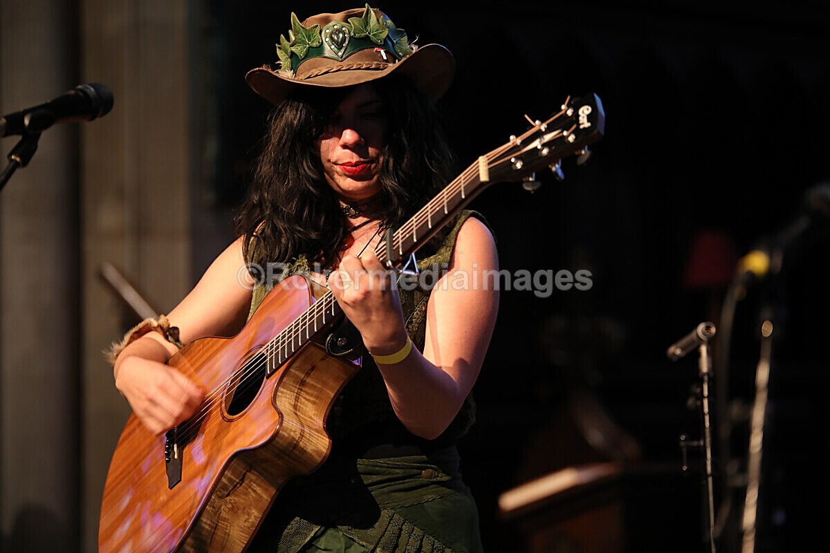 FOLK N BLUES-378 - FOLK and BLUES SEPT 2022