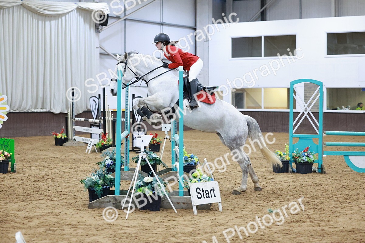 SBM_007480 - Class 24 - Nupafeed Supplements Senior Discovery/ 1m Open