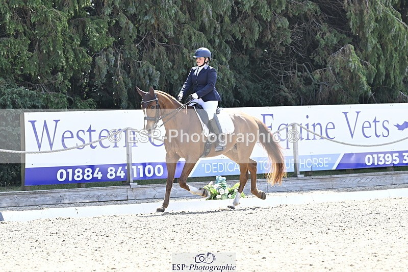 250810A-115153-05550 - 107-Sophie.DickinsonFurst.Ricci