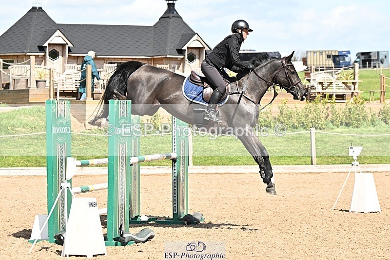 250416-131138-00951 - Cls 4 Newcomers and 1.10m