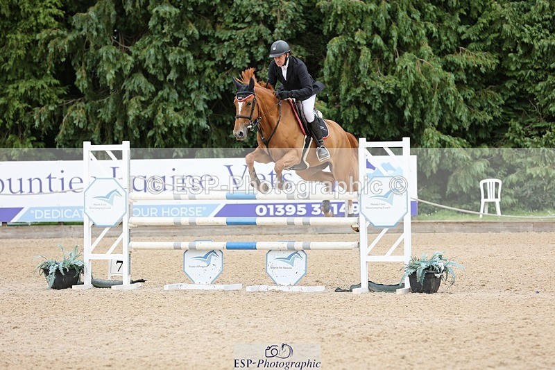 240711-150608-28818 - Cls 124 Foxhunter