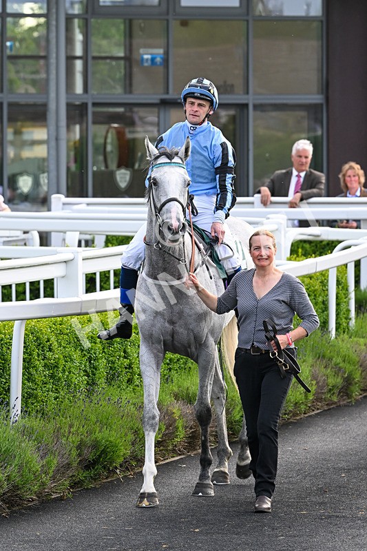 100625-Race 5-Crowns Lady-7302 - Race 5