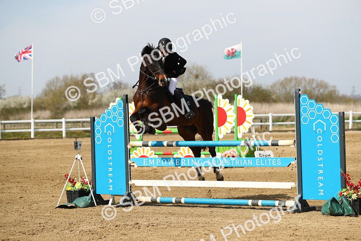 SBM_002652 - Class 10 - Senior Newcomers - 1.10m