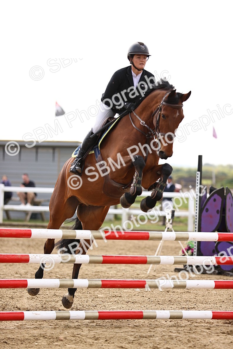 SBM_002112 - Class 10 - Senior British Discovery - 1.00m