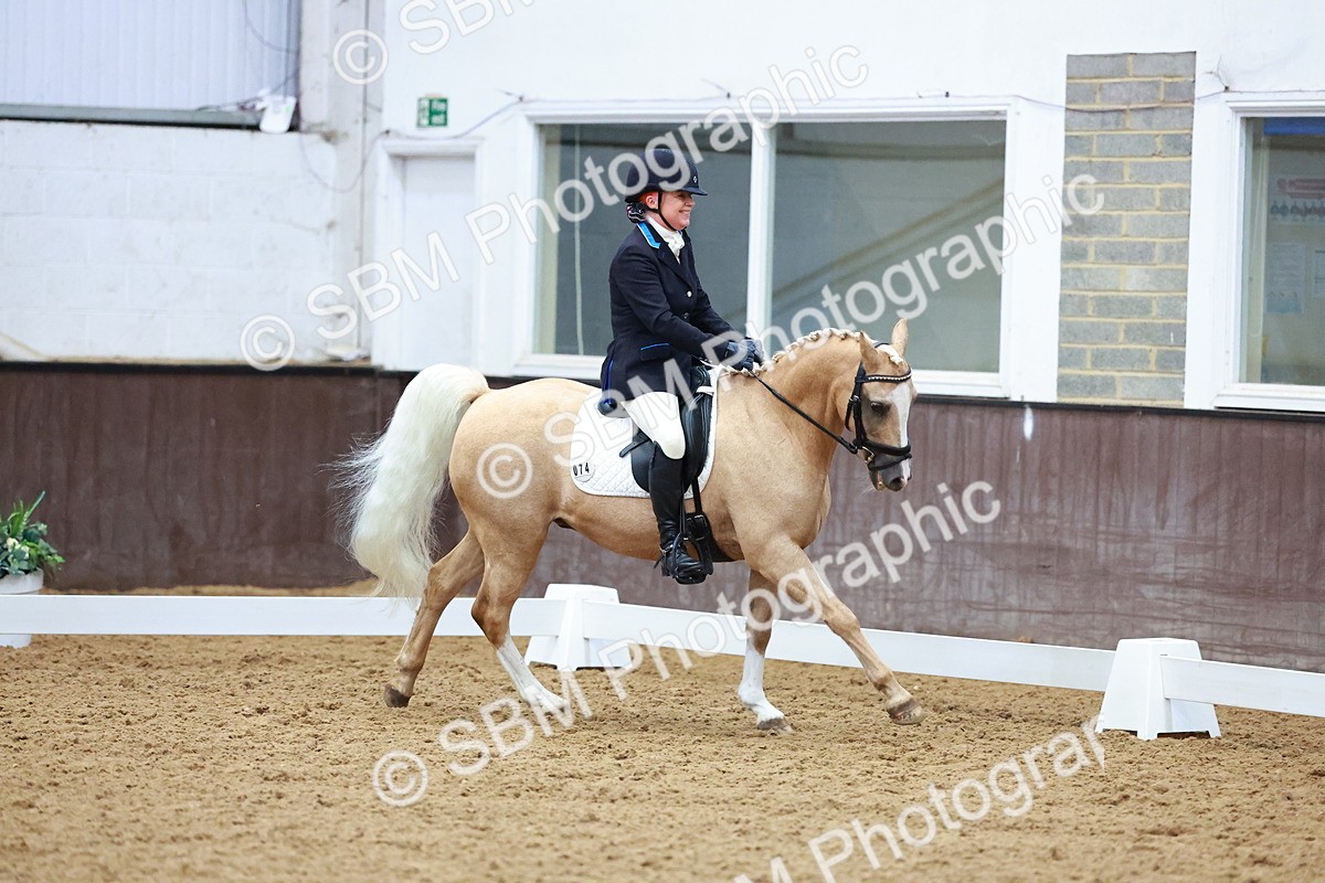SBM_004304 - Class 12 - E2 Championship - 14.50-15.53