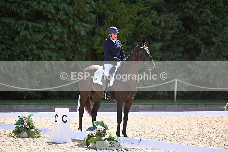 240809-114154-00555 - 191-Carole.Malyon-Diamonds.are.Forever