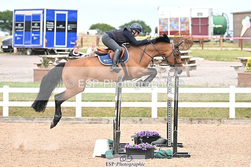 250723-155636-01273 - Cls 6 Foxhunter and 1.20m