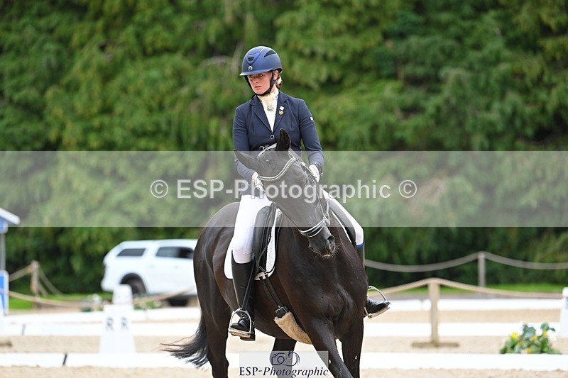 230813-165953-08532 - Cls 14 Medium Silver 16.45 to End