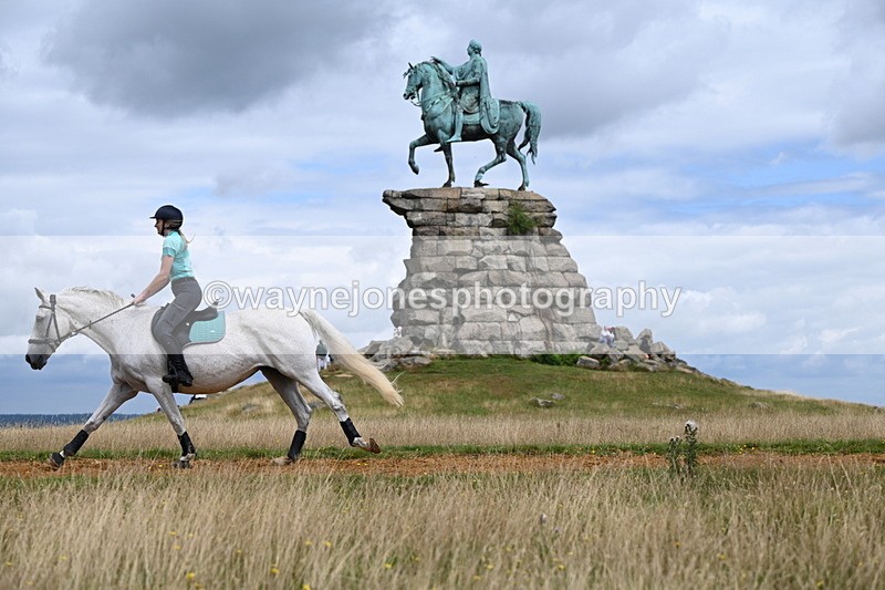 DSC_7115 - Time at Statue 12:45 to 13:15