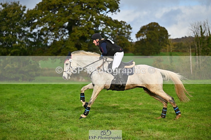251025A-094052-16320 - D-318-Caroline.Allan