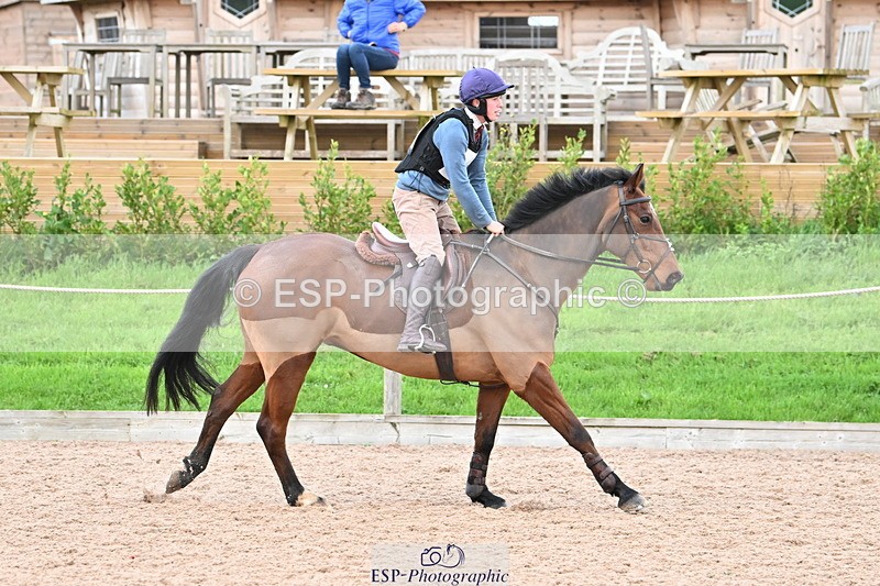 241110A-144120-01377 - 90cm 14.00 to End