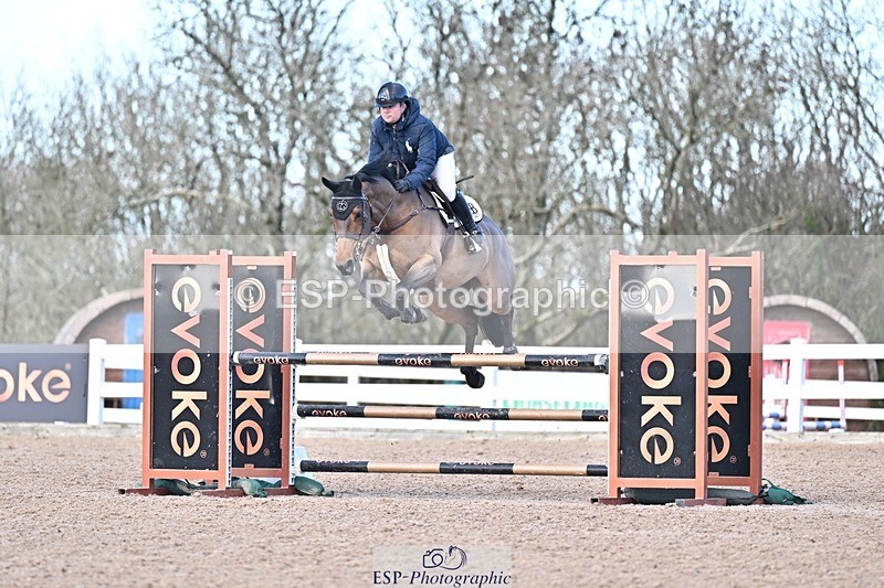 251203-130353-00615 - Cls 4 Newcomers and 1.10m Open