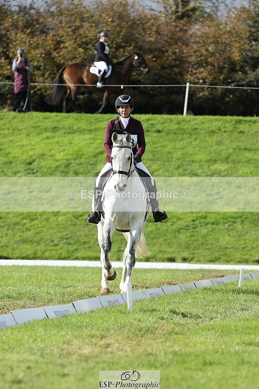 251024A-133313-12420 - F-473-Jacqueline.Cole