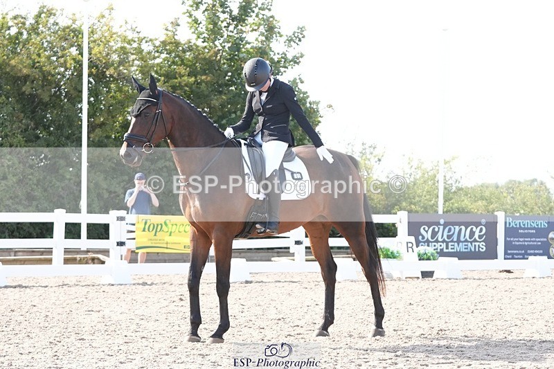 250817-165859-11801 - 183-Sophie.CollinsMr.Banks