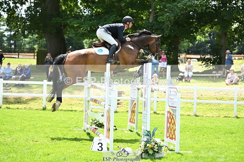 250615A-133227-11140 - Cls 38 Snr 1m40 GP