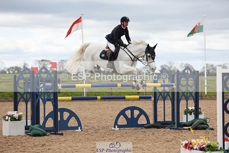 240419A-115322-06878 - Cls 6, 2 Star Medium Tour 1.35m