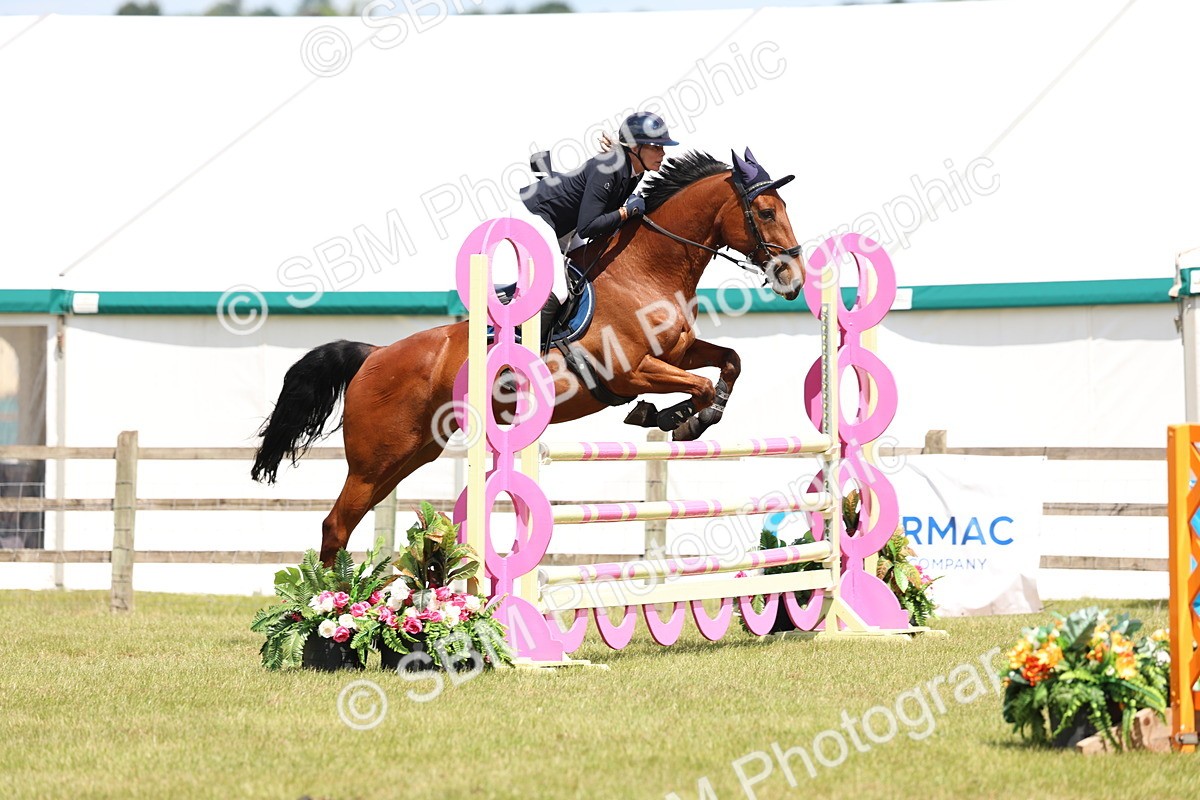 SBM_15629 - Class 207 - Senior 1.15m Open