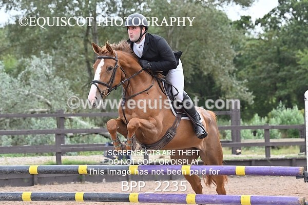 BPP_2235 - CLASS 4  FRI Senior Newcomers/ 1.10m Open