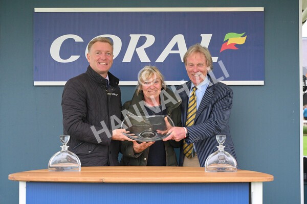 yr09102021r7-49 - Race 7 5.00pm Coral Proud Sponsors Of British Racing Finale Handicap