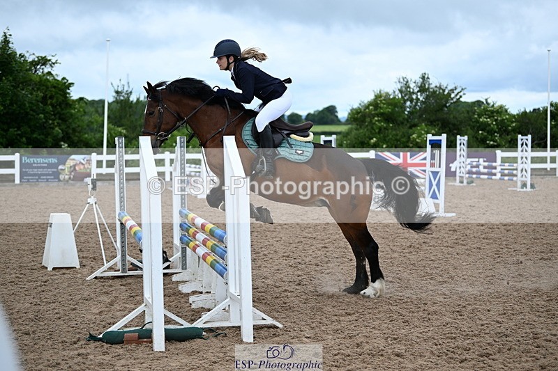 240608A-090622-00016 - Cls 8 Pony British Novice and 80cm Open