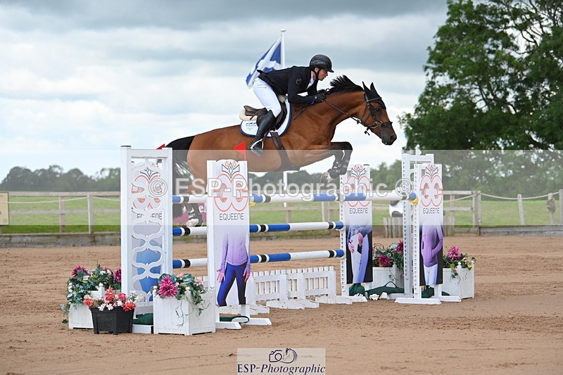 230721A-111346-05590 - Cls 6, 2 Star Medium 1.35m