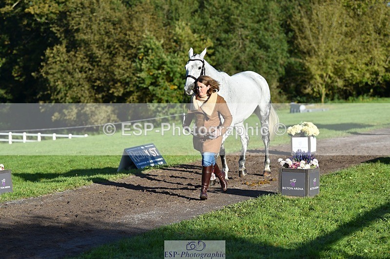 231022-095406-22098 - 630-ST.TROPEZ-Lizzie.Luxton-TrotUp+SJ