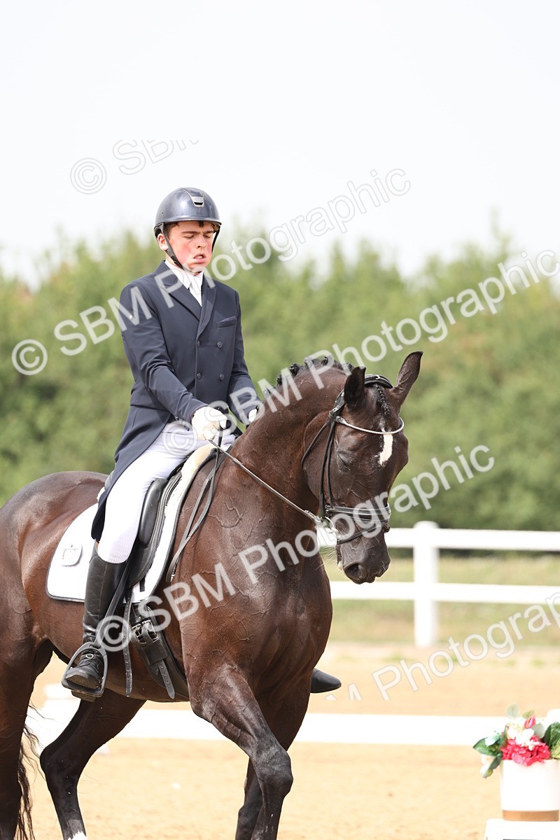 SBM_007140 - Class 9 - FEI INT I - 13.37-14.33