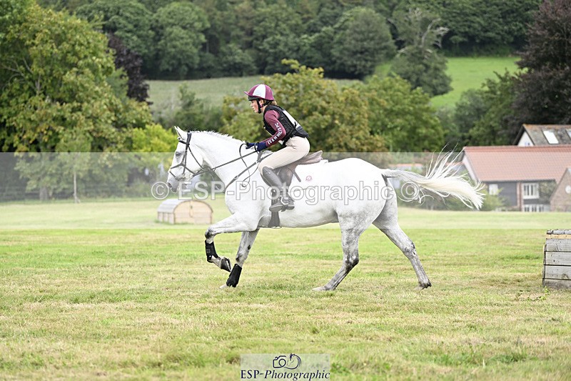 240825X-115005-32632 - 70cm XC 11.00 to 12.00