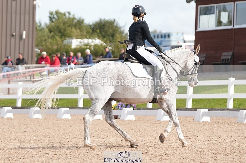 250906-114624-01660 - 009-Terri.EllawayTagula.Passion