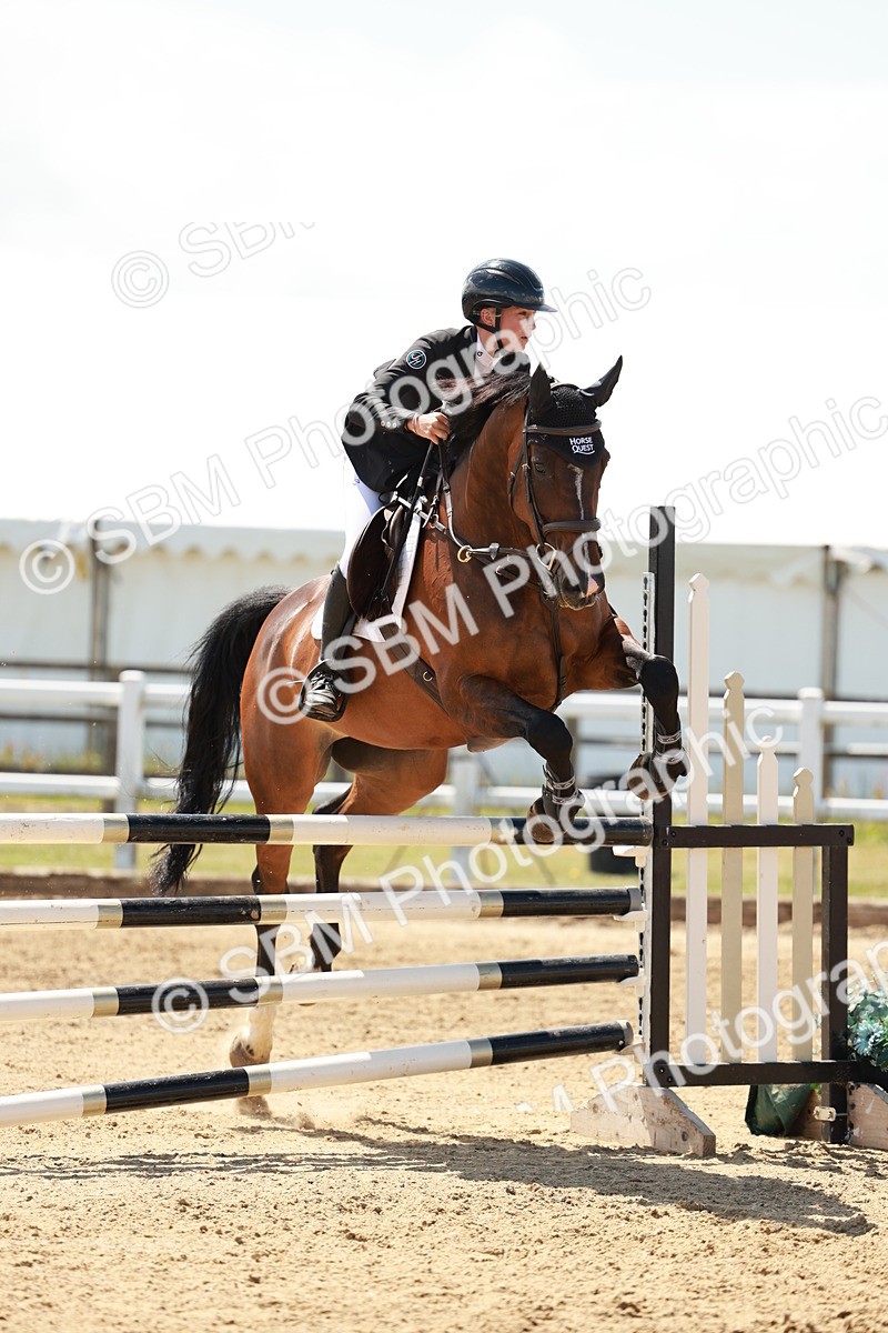 SBM_007159 - Class 2 - Senior Discovery - 1.00m Open