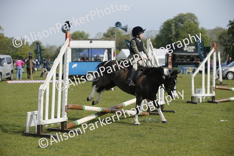 20260426-1112 - Class 1 - Mini Jumping - Lead rein or Assisted