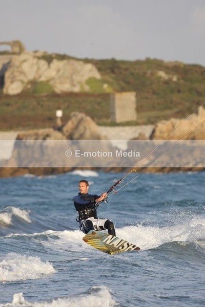 KS 230908-6 - Kite Surfing