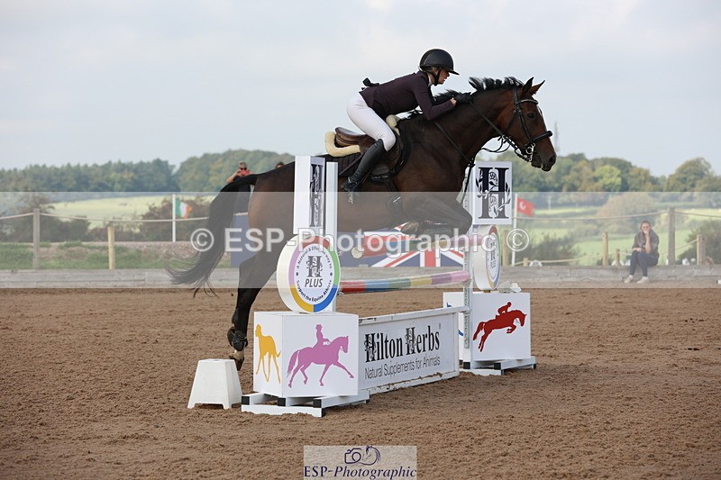 230915A-110129-01614 - Cls 2 Snr Foxhunter