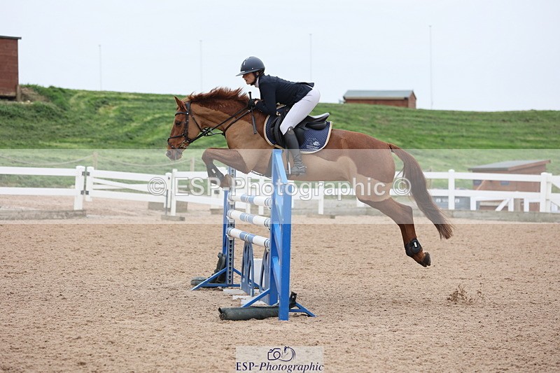 241101A-121803-01709 - FRI Cls 5 Newcomers and 1.10m Open