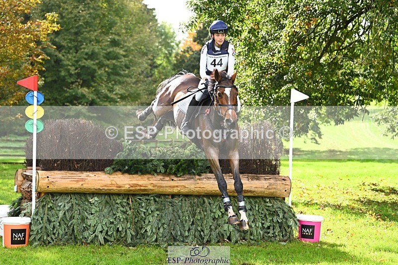 231020-121606-09058 - 044-COOLEY.ON.THE.CARDS-Charlotte.Cooke-XC