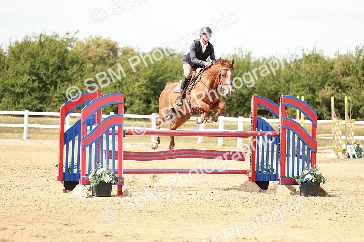 SBM_008226 - Class 4 - Senior Foxhunter - 1.20m Open