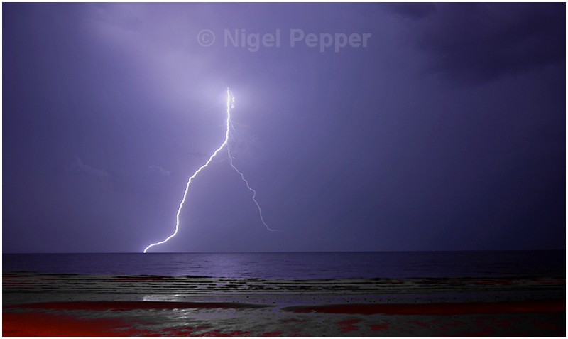 Lightning Strike ( 2 ) - Dramatic Weather