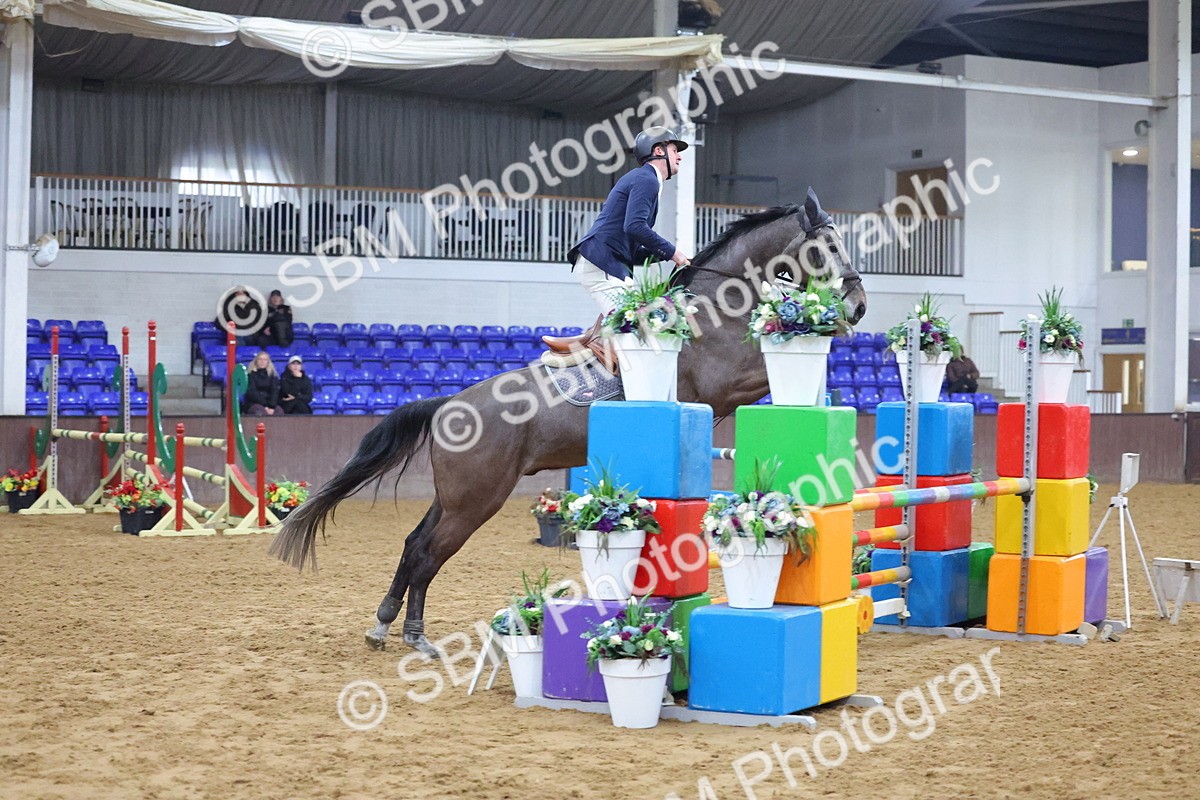 SBM_001511 - Class 14 - Nupafeed Supplements Senior Discovery/ 1m Open - First Round (1.00m)