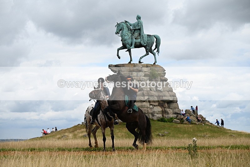 DSC_7188 - Time at Statue 12:45 to 13:15