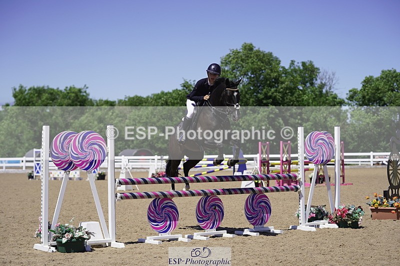 230624A-142804-01862 - Cls 25 Pony Newcomers & 1m Open