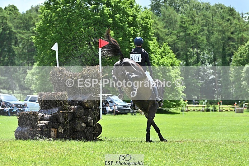 240526-122016-21948 - 401-PLOT_TWIST_B-Tom_Jackson