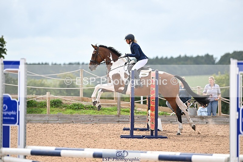 240813-154525-00081 - Clear round & 60cm